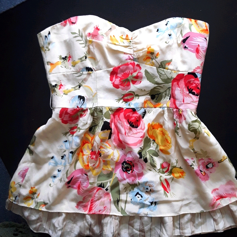 Nanette Lepore Silk strapless top